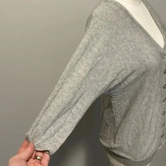 Banjo & Matilda Silk and Cashmere blend V  Neck button up Cardigan - Picture 5 of 9